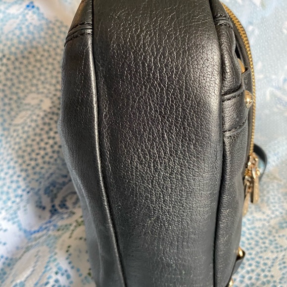 USED AUTHENTIC SISLEY LEATHER SLING BAG - Picture 10 of 16